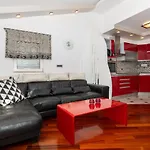 Luka Toni Apartman Krvavica